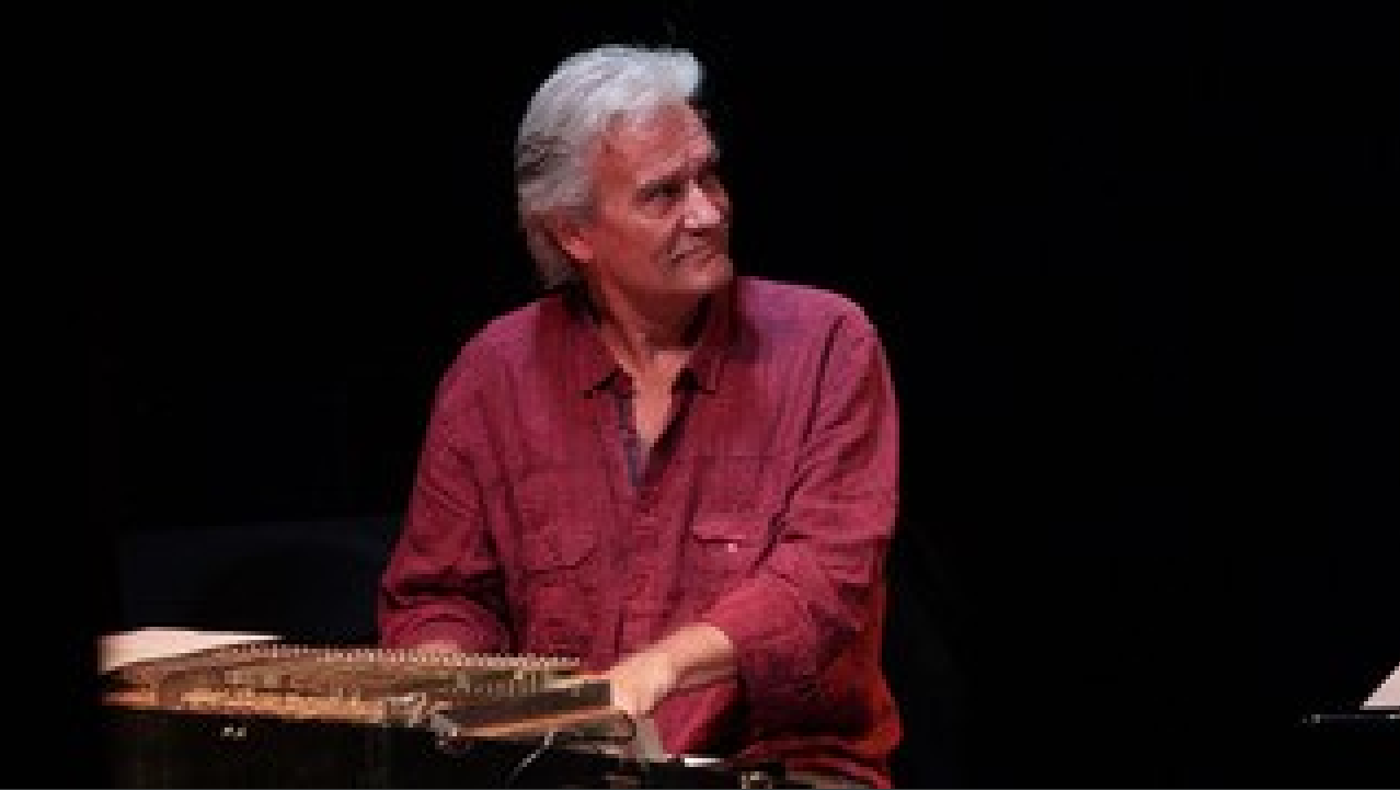 François Lindemann en piano solo et percussions asiatiques